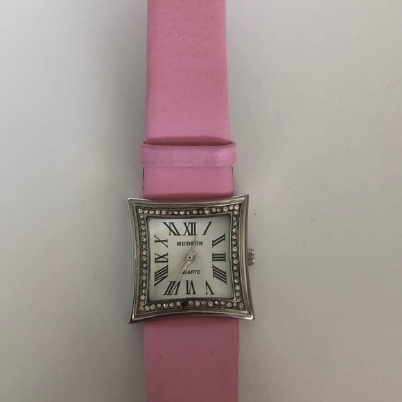 GUC hudson watch pink leather cubic zirconia - Picture 2 of 4